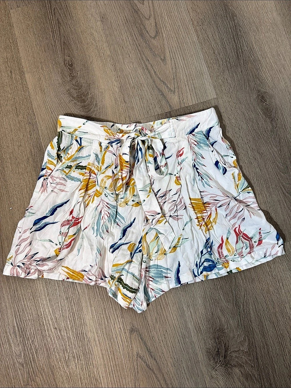anko Floral High Waist Shorts White Multicolor Size US14 UK16